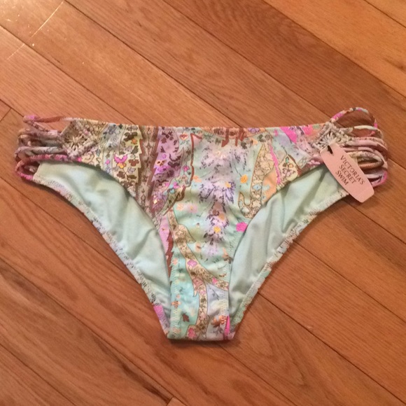 💚VS Cheeky💚 - Picture 3 of 8